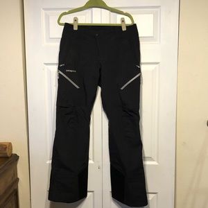 Patagonia women’s untracked ski pants